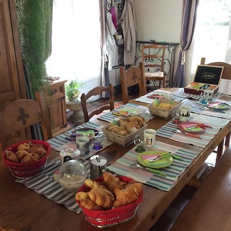 L'Orme Des Voyageurs Bed & Breakfast Boutigny Exterior foto