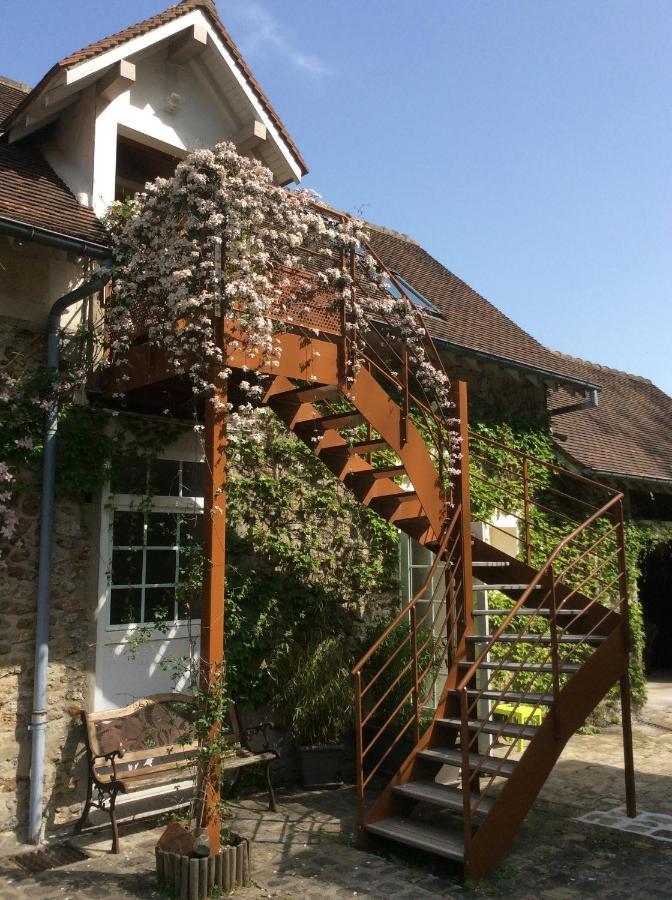 L'Orme Des Voyageurs Bed & Breakfast Boutigny Exterior foto